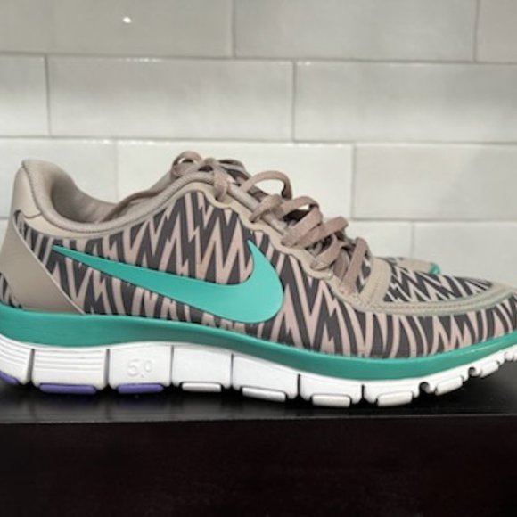 Nike Free 5.0 Turquoise Leopard Running Sneakers Size 9 Women - Picture 4 of 5